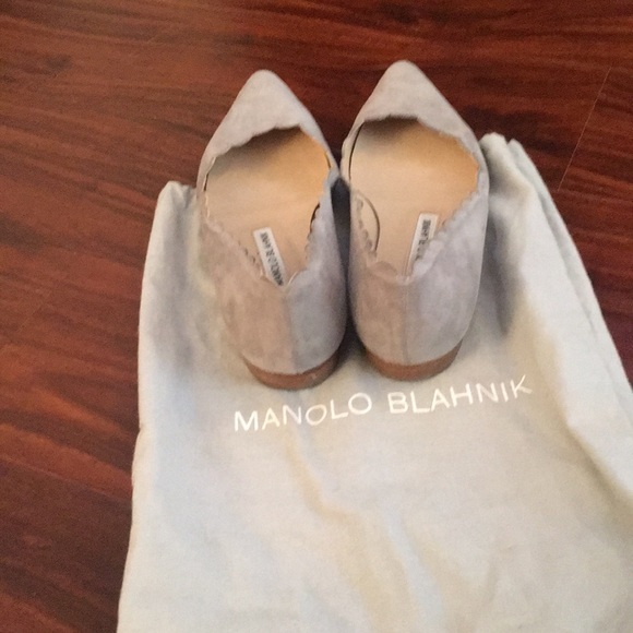 Manolo Blahnik scalloped flats - Picture 5 of 5